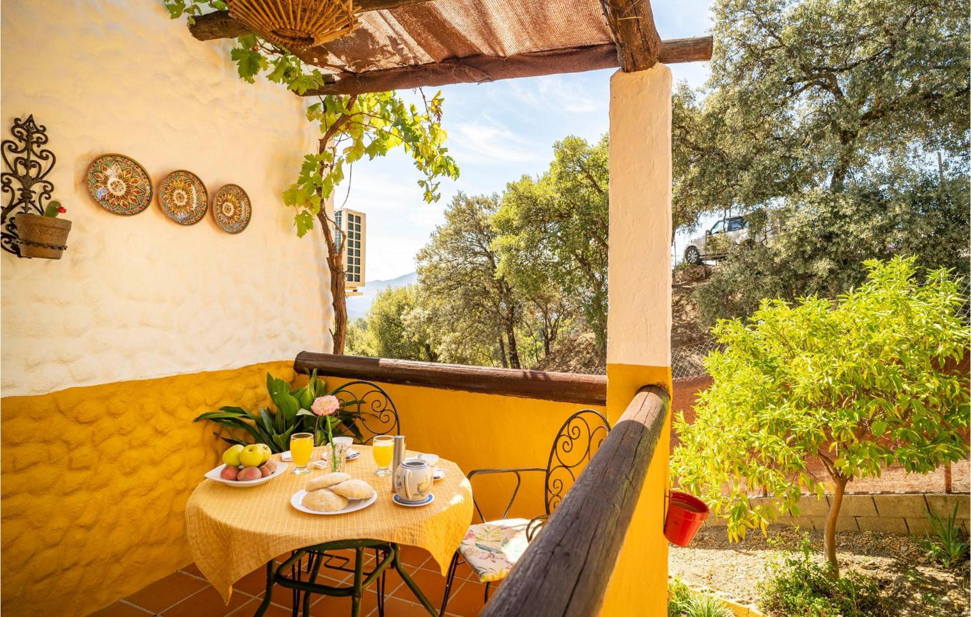 Amazing Cottage In Algatocin With Kitchen 외부 사진