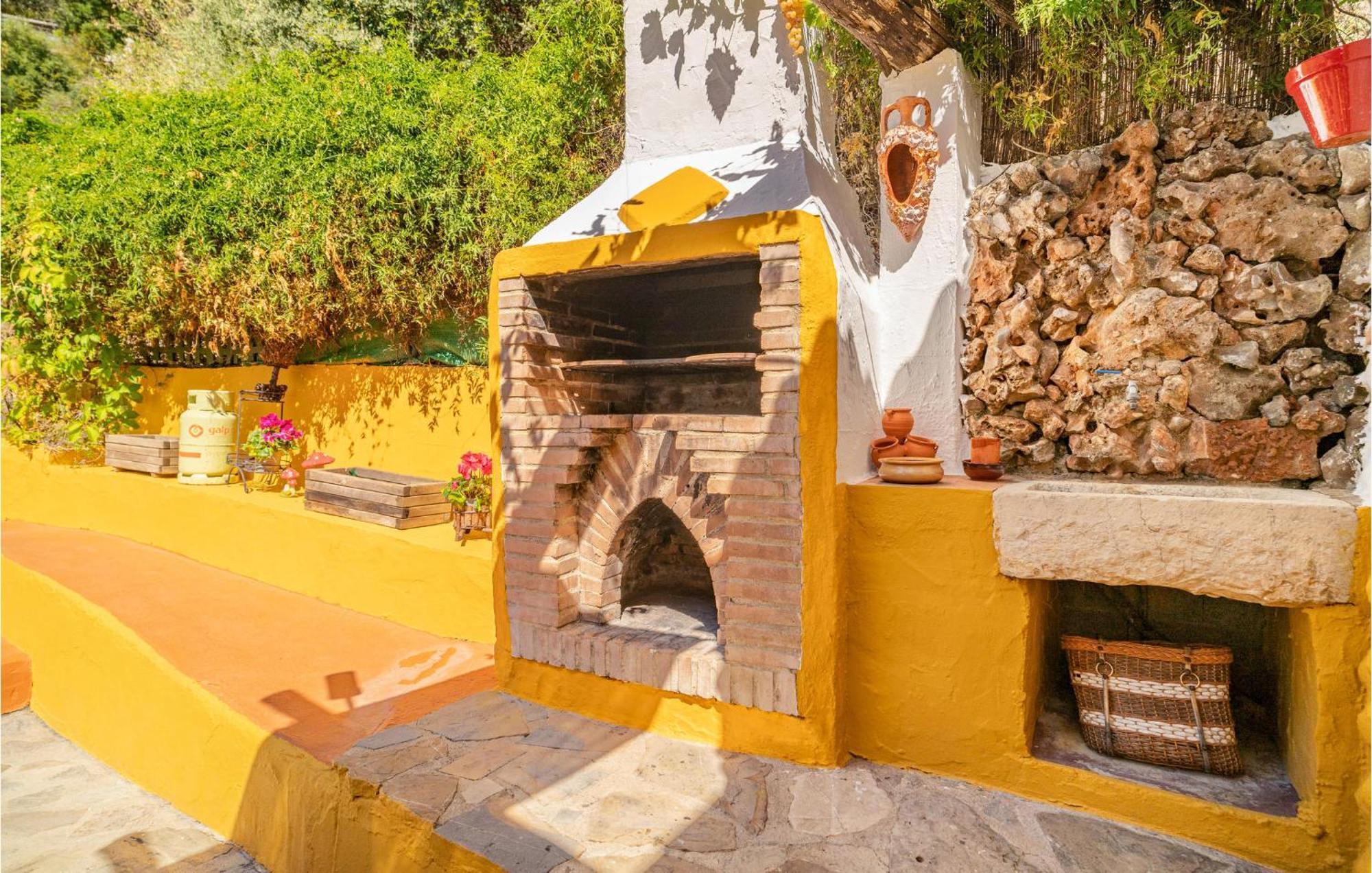 Amazing Cottage In Algatocin With Kitchen 외부 사진